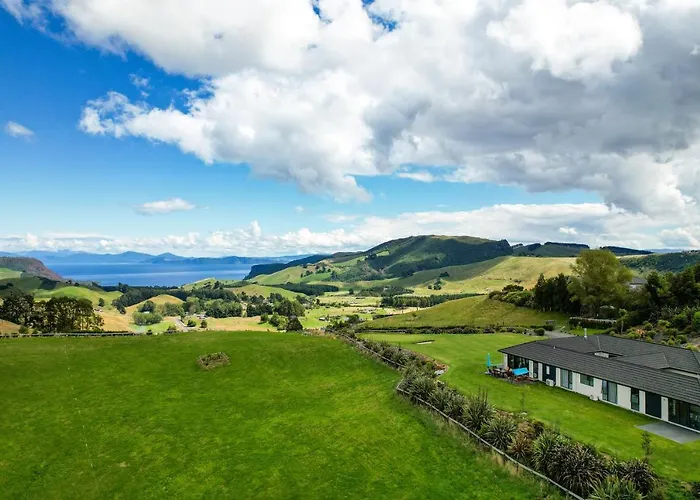 Hilltop Whakaipo Estate